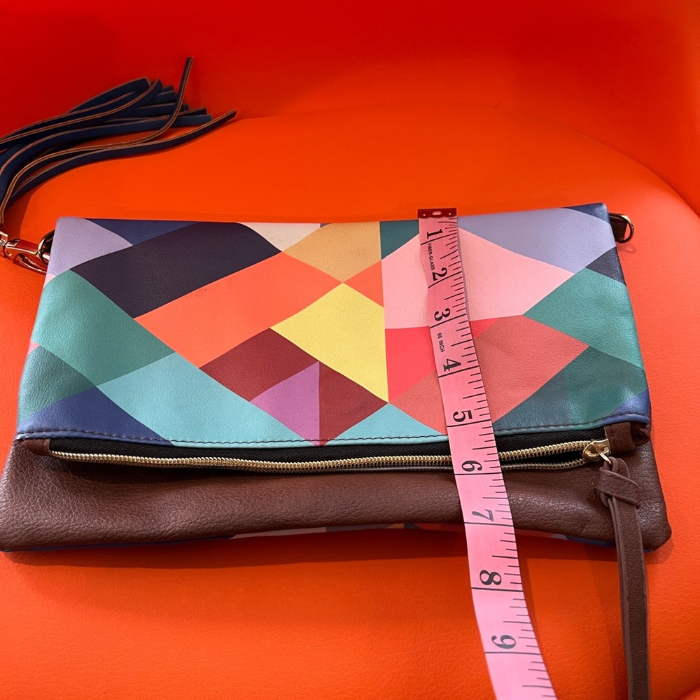 Colorful clutch. - Picture 2 of 4